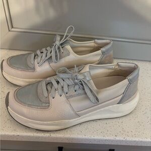 27 Edit Bev Pearl Fashion Sneakers to Women Size 7.5
